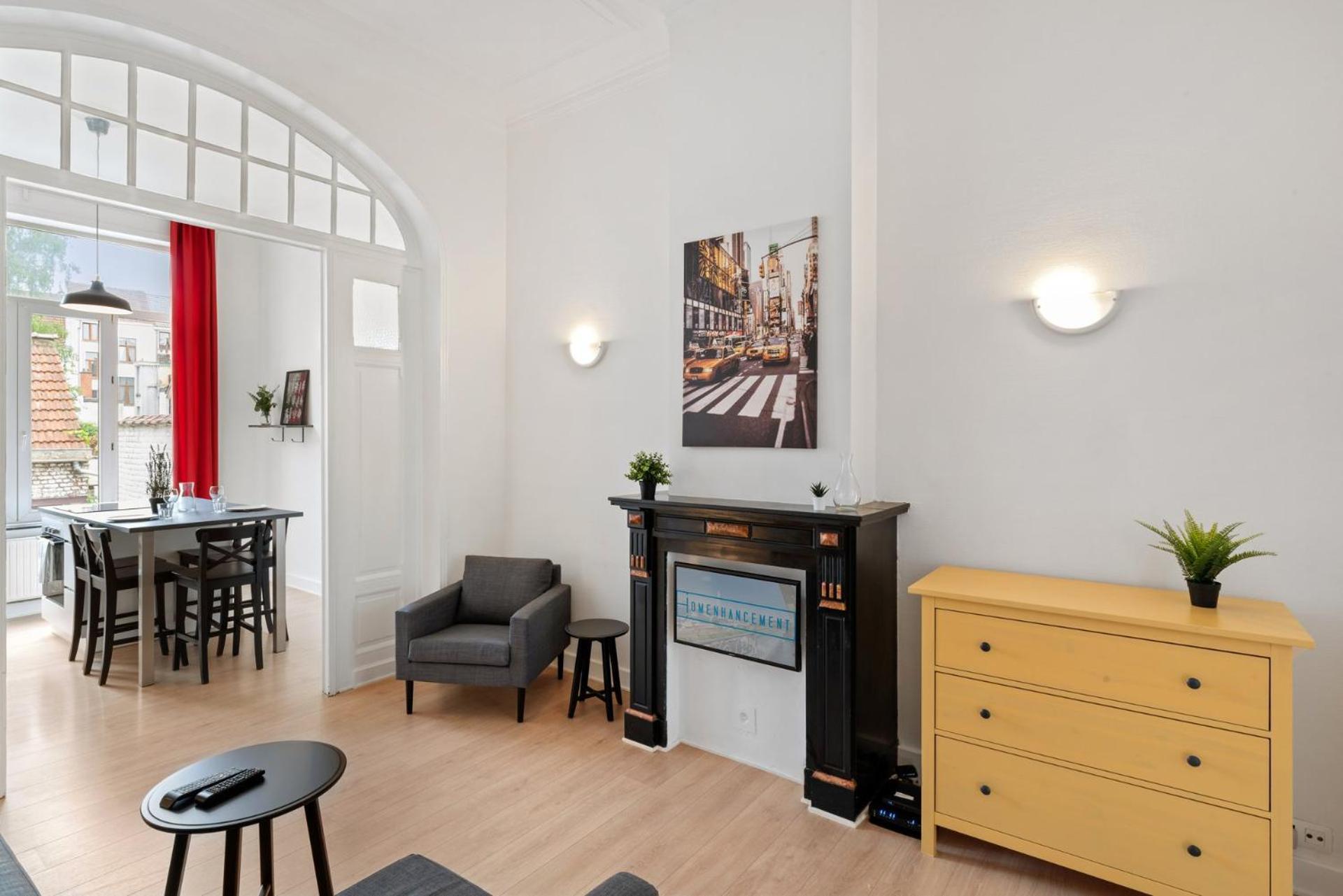 Apartment In Brussels, Lantsheere By Homenhancement Sa エクステリア 写真