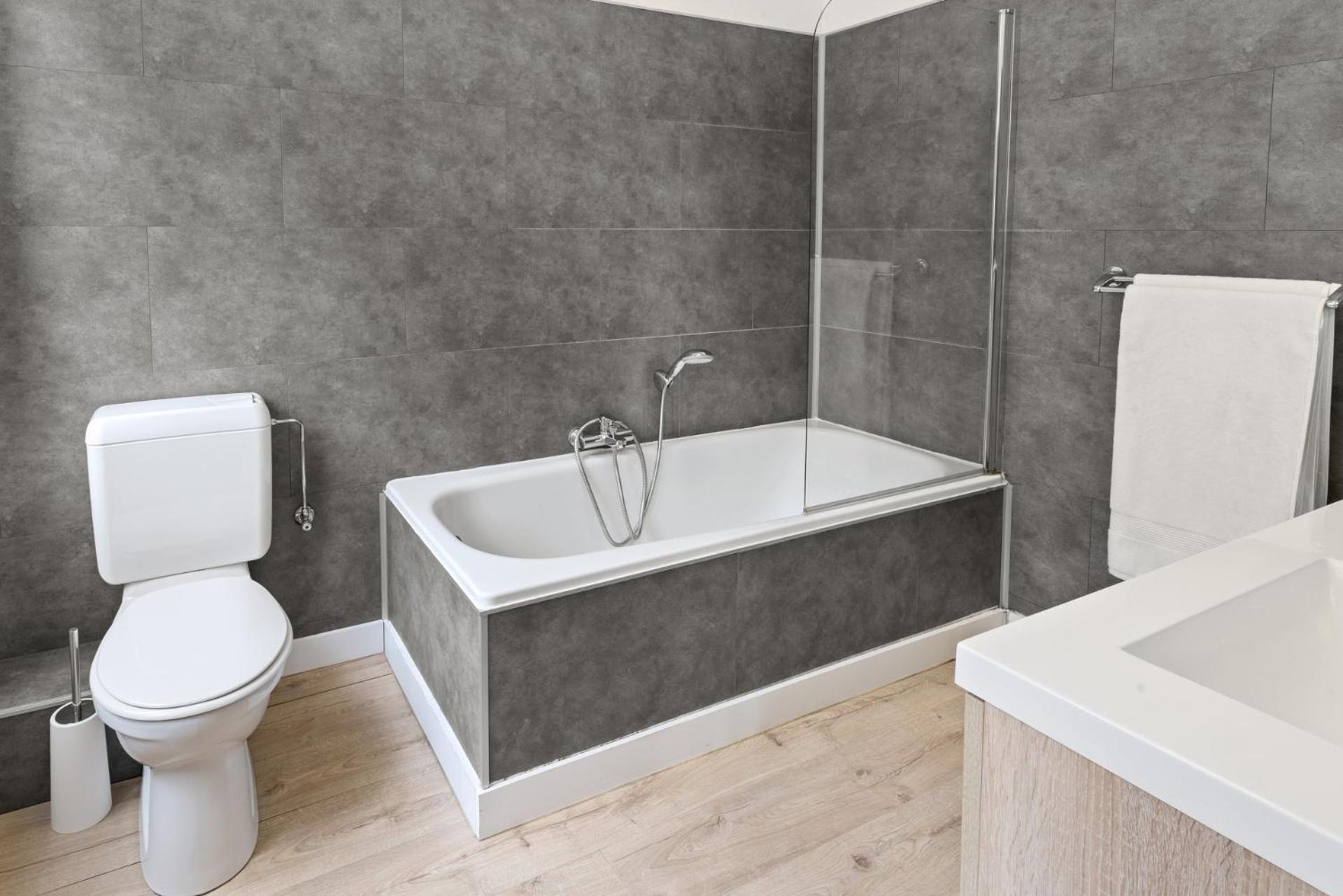 Apartment In Brussels, Lantsheere By Homenhancement Sa エクステリア 写真