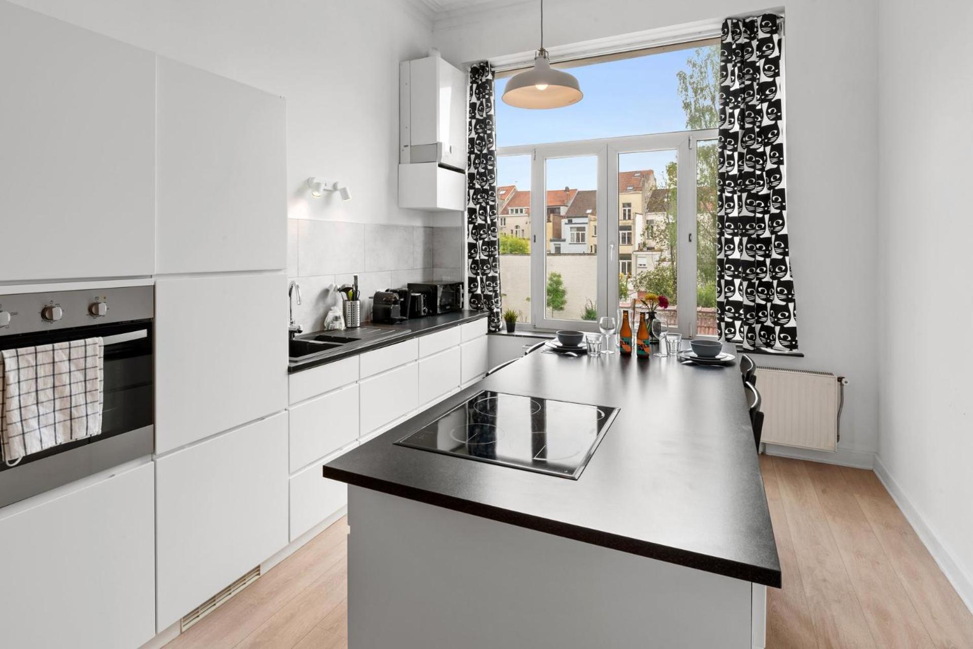 Apartment In Brussels, Lantsheere By Homenhancement Sa エクステリア 写真